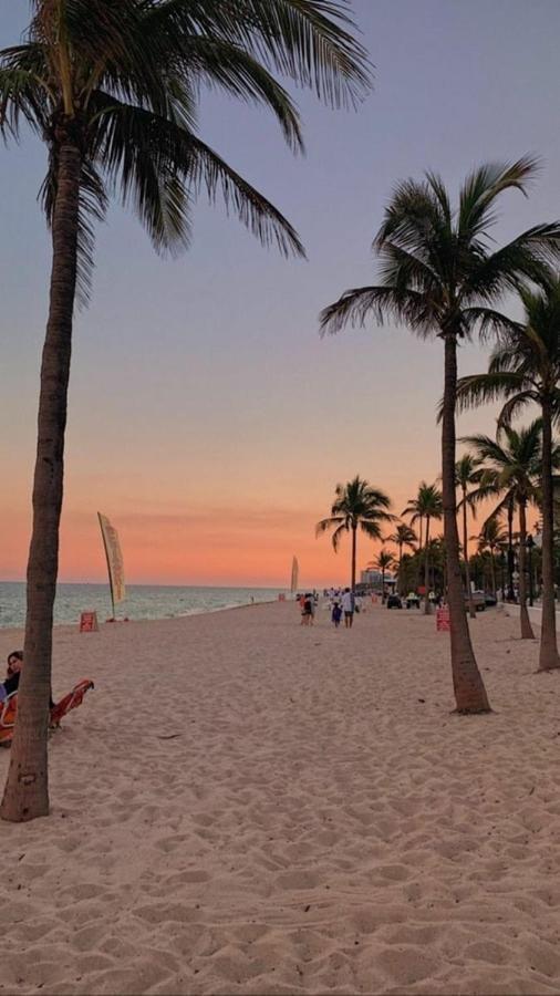 Downtown Hollywood Holiday Retreat Dania Beach Apartment Luaran gambar